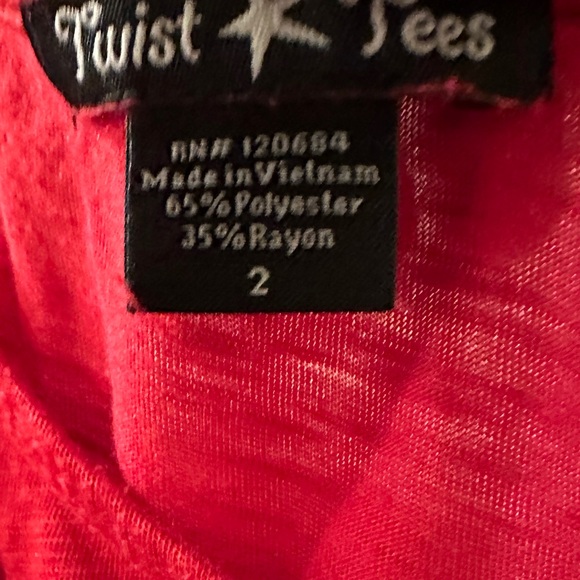 ♦️Red Off The Shoulder Top♦️ - Picture 2 of 4